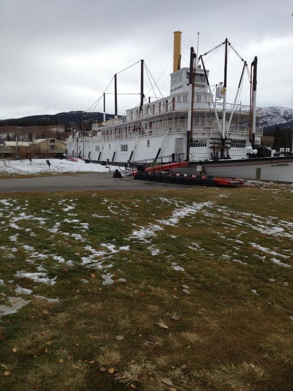 Vangorda Place B&B Whitehorse Bagian luar foto