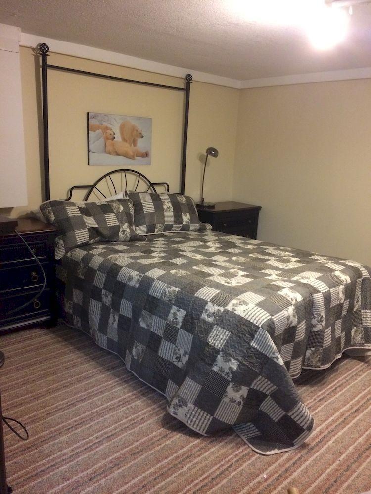 Vangorda Place B&B Whitehorse Bagian luar foto