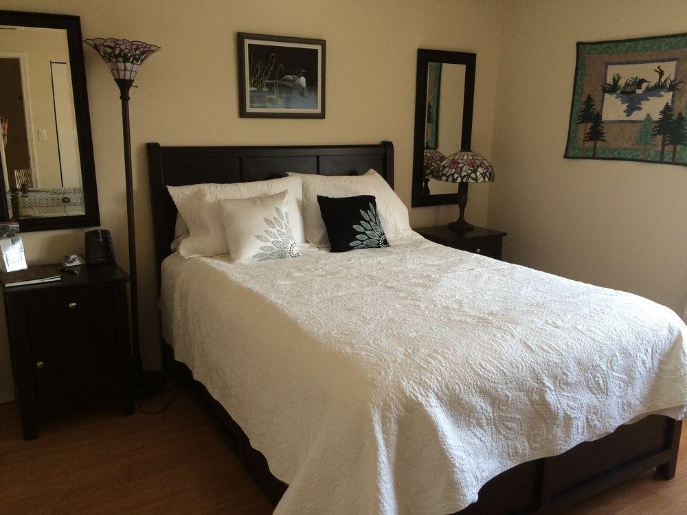 Vangorda Place B&B Whitehorse Bagian luar foto
