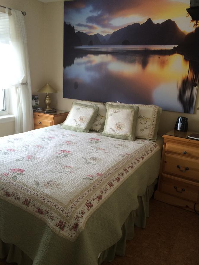 Vangorda Place B&B Whitehorse Bagian luar foto