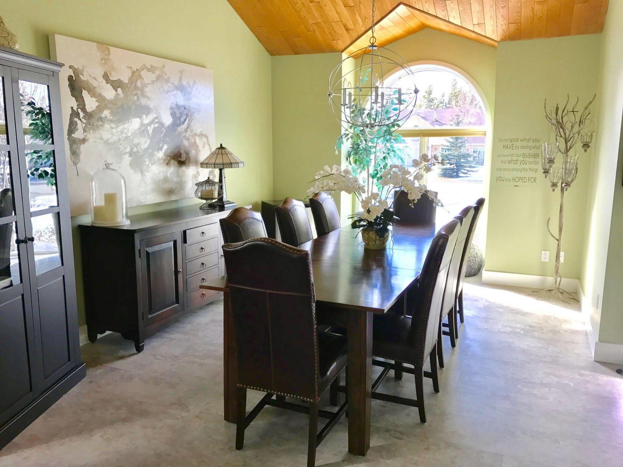 Vangorda Place B&B Whitehorse Bagian luar foto