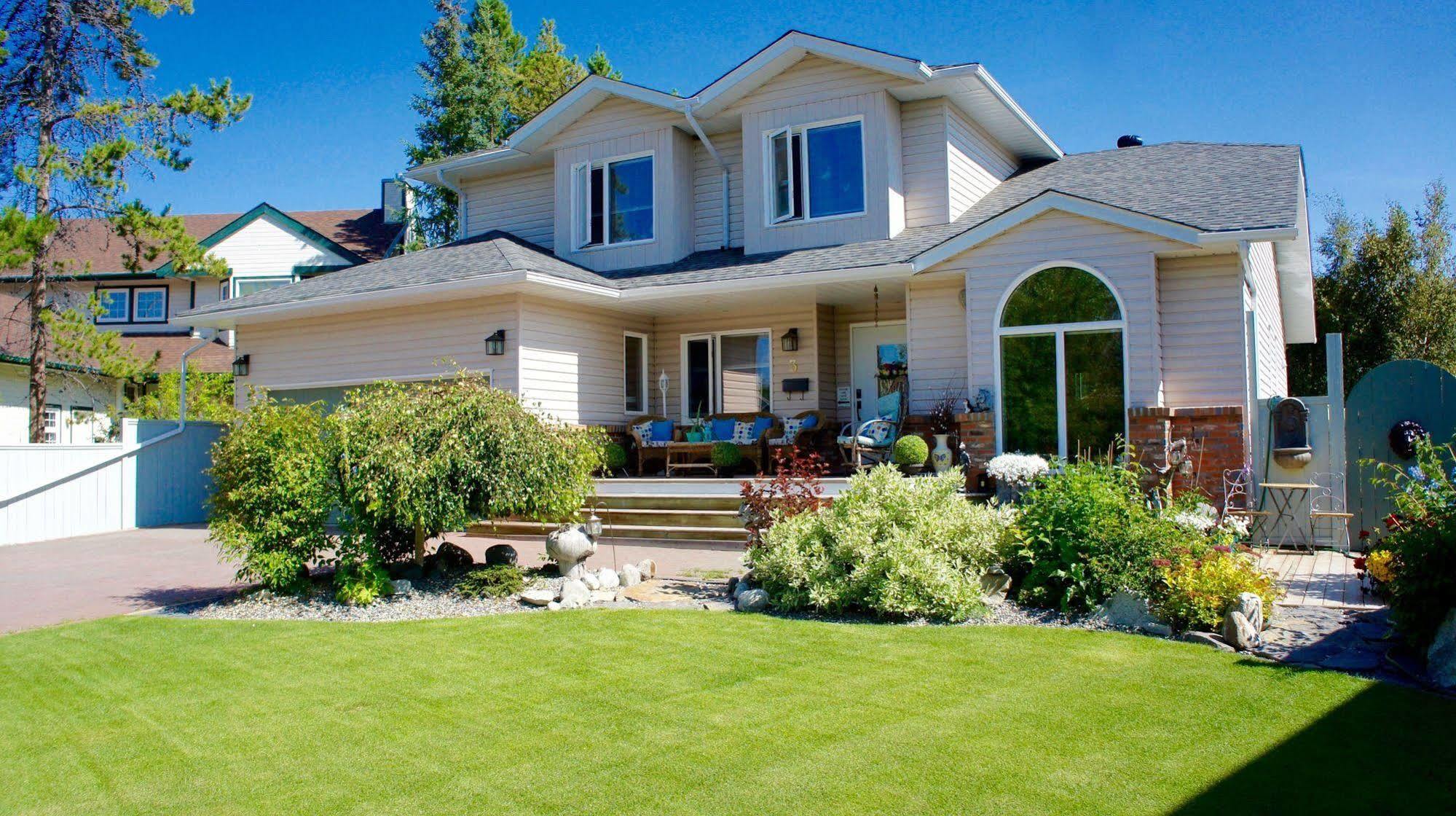 Vangorda Place B&B Whitehorse Bagian luar foto